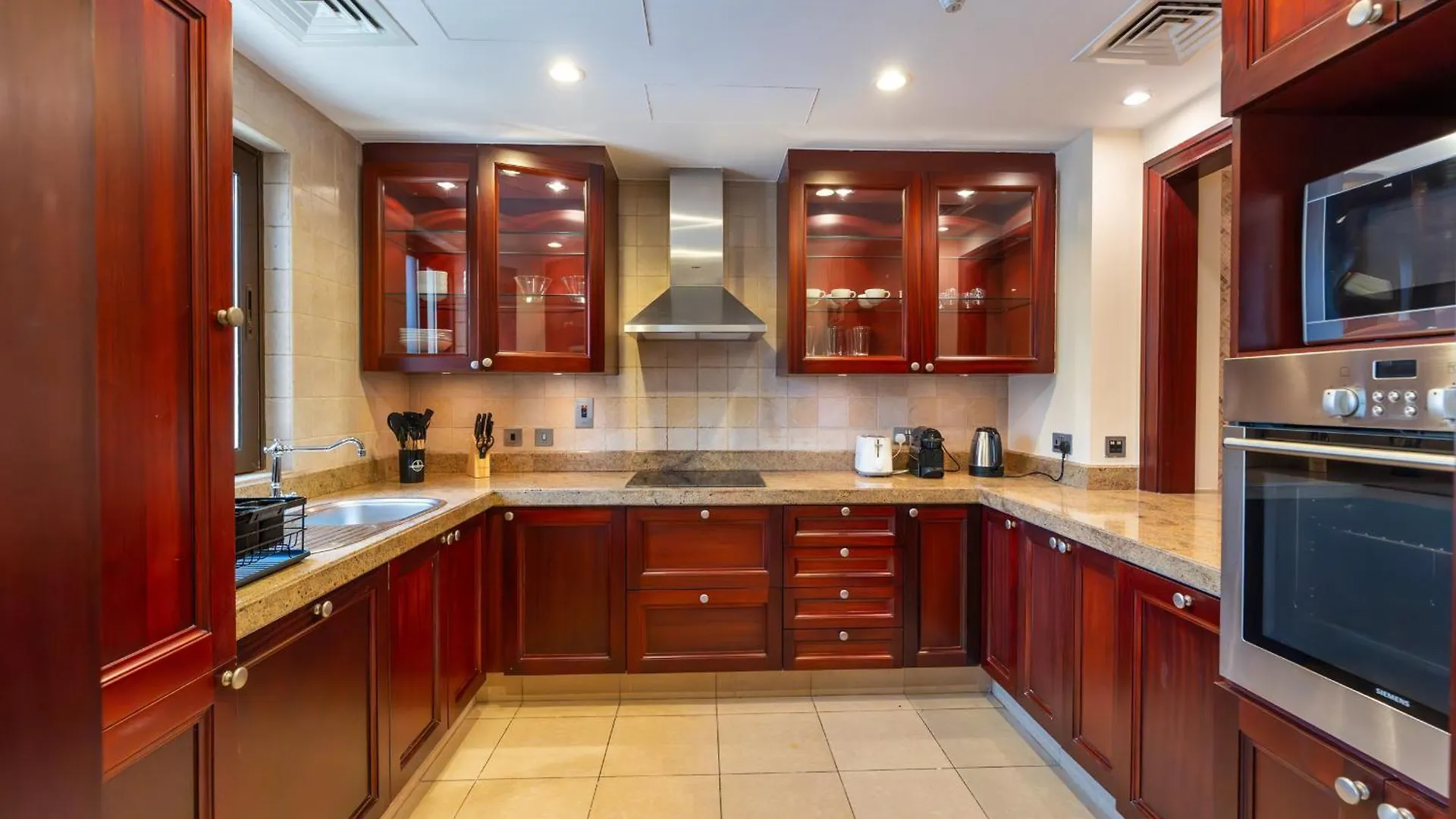 2 Bedroom In Zanzabeel 4 By Pk Holidays Dubái